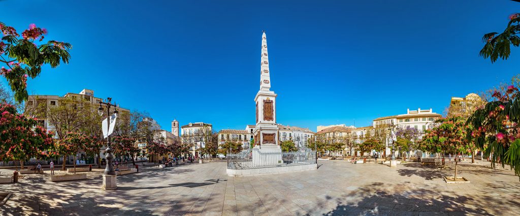 Plaza de la Merced, Malaga - Atender